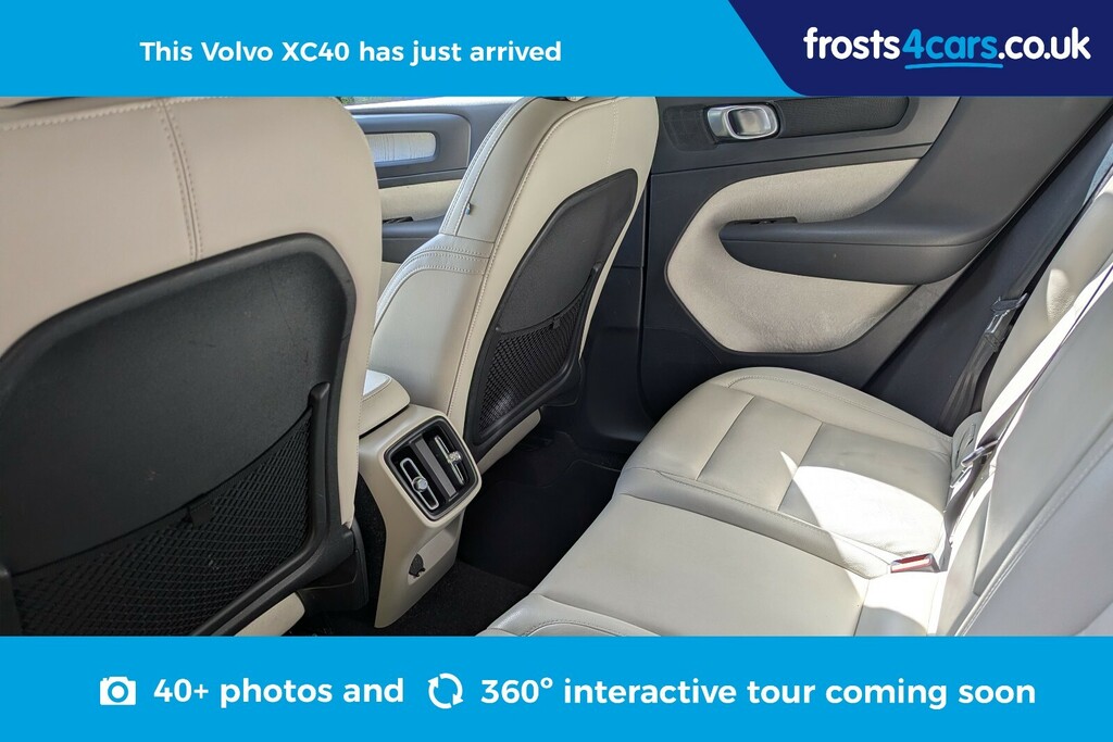 Volvo XC40 2.0 B4p Mild Hybrid Inscription Pro Black #4