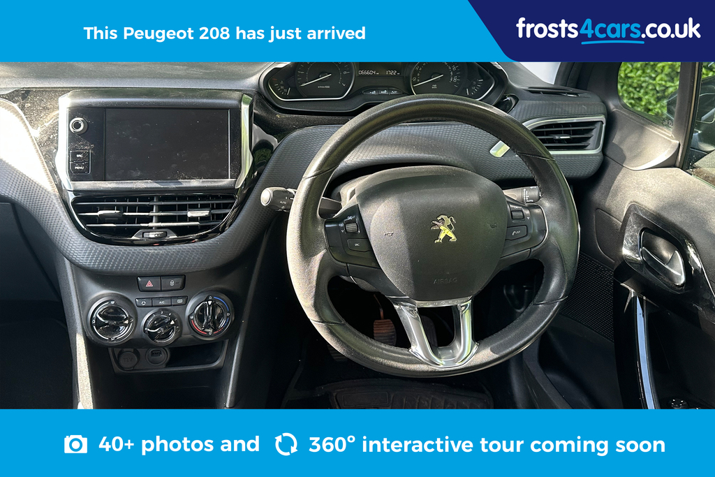 Peugeot 208 1.2 Puretech Signature HT18XZP Grey #2