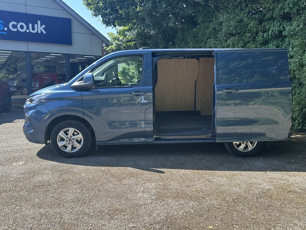 Ford Transit Custom 2.0 300 Ecoblue Limited Panel Van Manua HW74FNV Blue #6