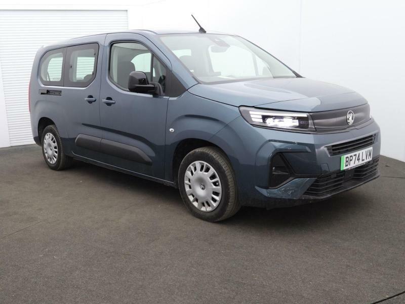 Vauxhall Combo-e Life 100Kw Design 52Kwh XL 7 Seat Blue