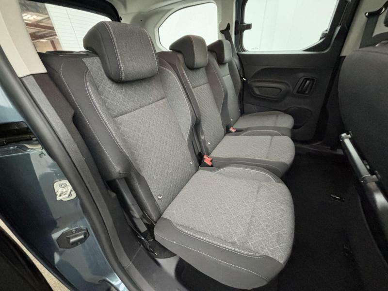 Vauxhall Combo-e Life 100Kw Design 52Kwh XL 7 Seat BP74LVM Blue #5