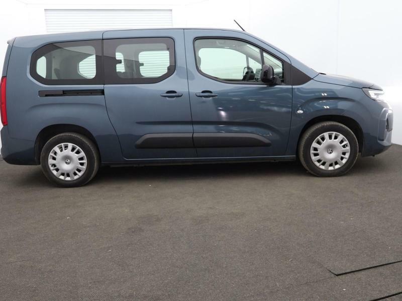 Vauxhall Combo-e Life 100Kw Design 52Kwh XL 7 Seat BP74LVM Blue #2