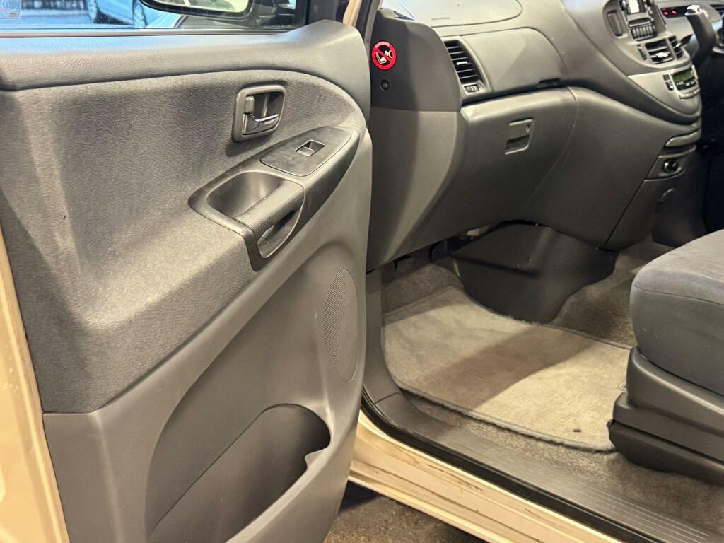 Toyota Previa Mpv Silver #12