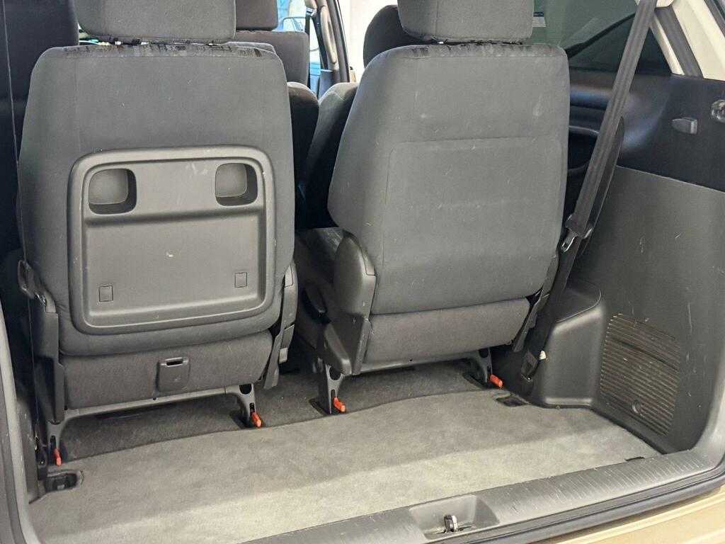 Toyota Previa Mpv Silver #17