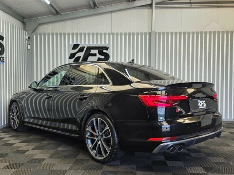 Audi S4 2017 17 3.0 Black #4