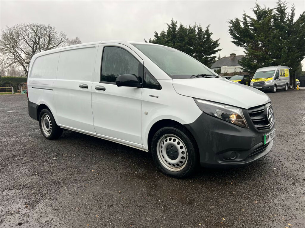 Mercedes-Benz eVito 66 Progressive L2 Panel Van White #5