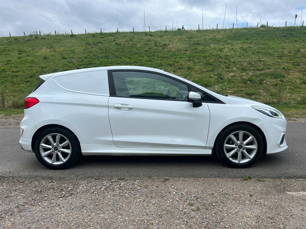 Ford Fiesta Van Sport Tdci Air Con Euro 6 Car Derived Van Dies BM19OUC White #2