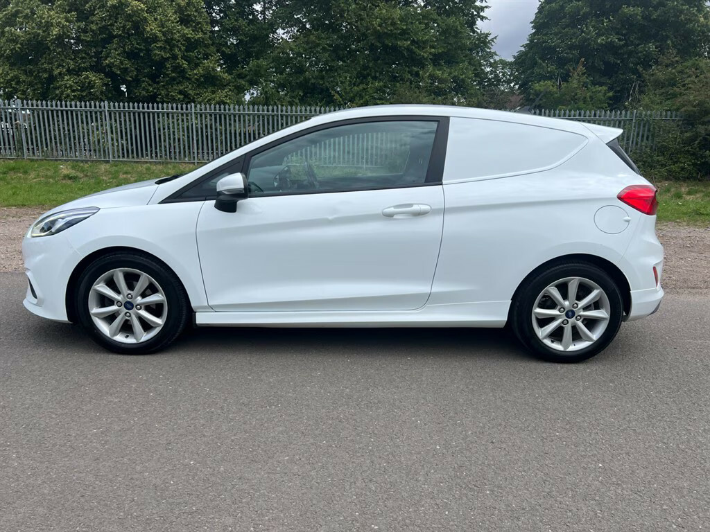 Ford Fiesta Van Sport Tdci Air Con Euro 6 Car Derived Van Dies BM19OUC White #3