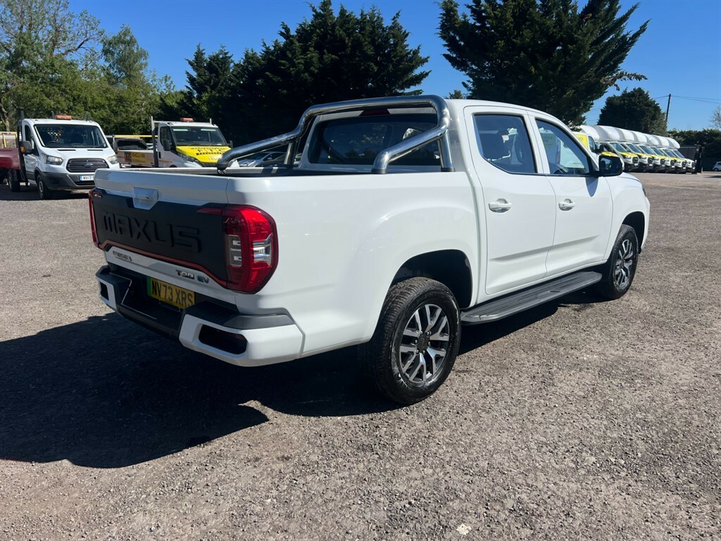 Maxus T90 130Kw Elite Double Cab Pickup 88.5Kwh Pick Up White #4