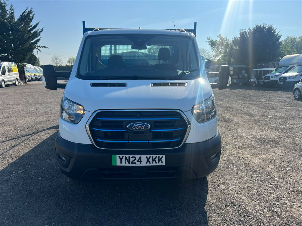Ford Transit Custom 135Kw 68Kwh Trend Chassis Cab Chassis Cab Ele YN24XKK White #4