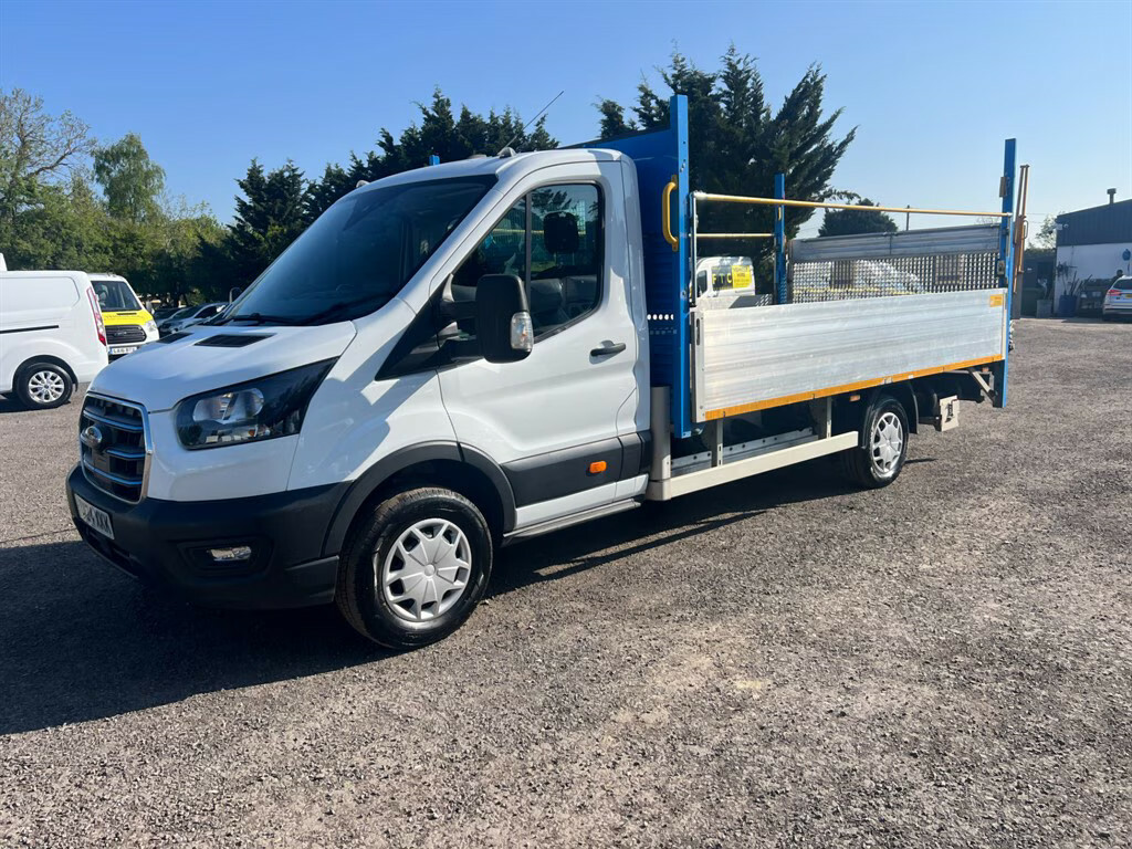 Ford Transit Custom 135Kw 68Kwh Trend Chassis Cab Chassis Cab Ele White