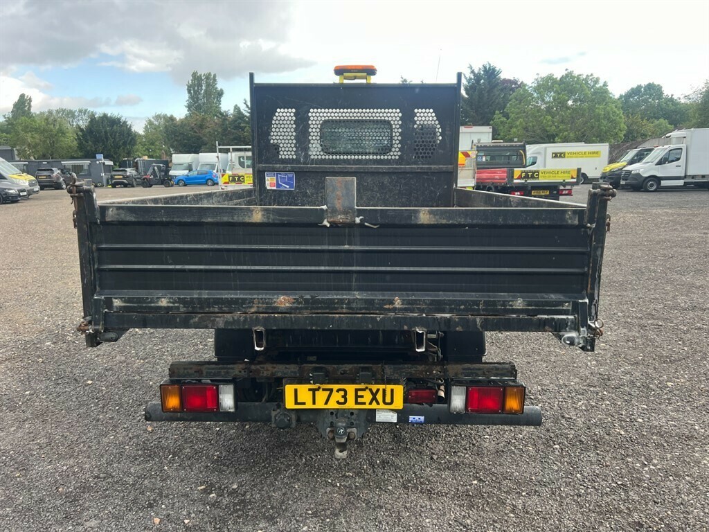 Isuzu Tipper N35.125se Tipper LT73EXU White #4