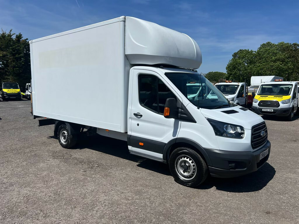 Ford Transit Custom 2.0 Tdci 130Ps Chassis Cab Chassis Cab Manu CV68NDO White #3