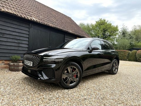 Genesis GV70 2.2D Sport Suv Black #3