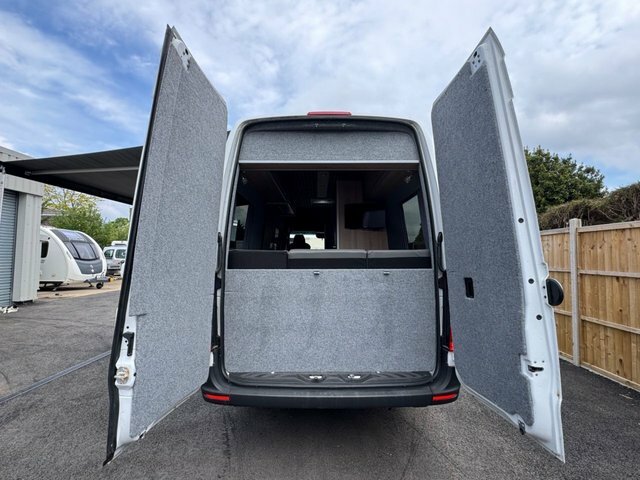 Mercedes-Benz Sprinter 414 Cdi Camper Van White #5