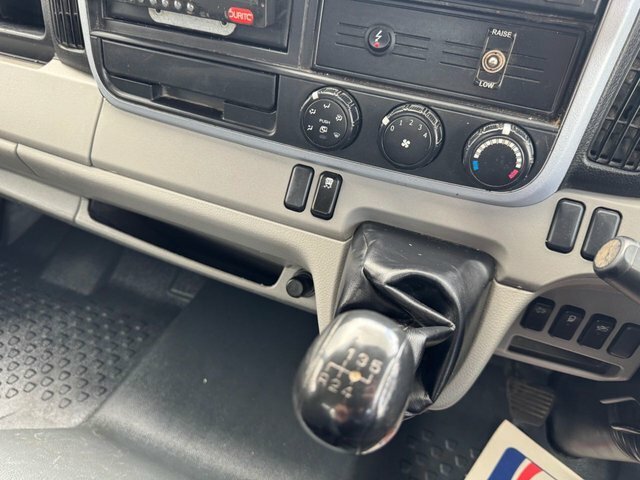 Mitsubishi Fuso Canter Canter Tipper 3.0 3 White #9