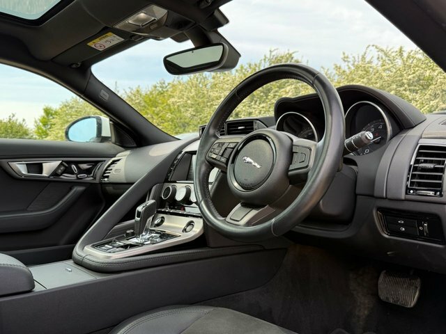 Jaguar F-Type 3.0 V6 Coupe Euro 5 S S 340 Ps White #4