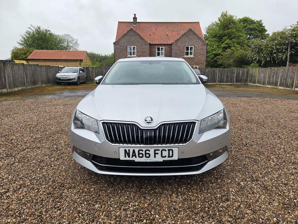Skoda Superb 2.0 Tdi Se Business Hatchback NA66FCD Silver #2