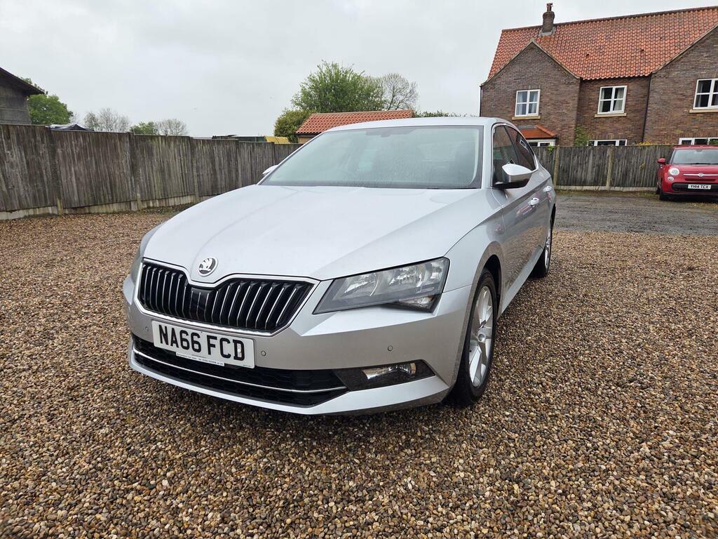 Skoda Superb 2.0 Tdi Se Business Hatchback NA66FCD Silver #3