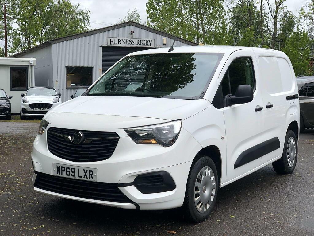 Vauxhall Combo 1.6 Turbo D 2300 Sportive L1 H1 Euro 6 S S WP69LXR White #2