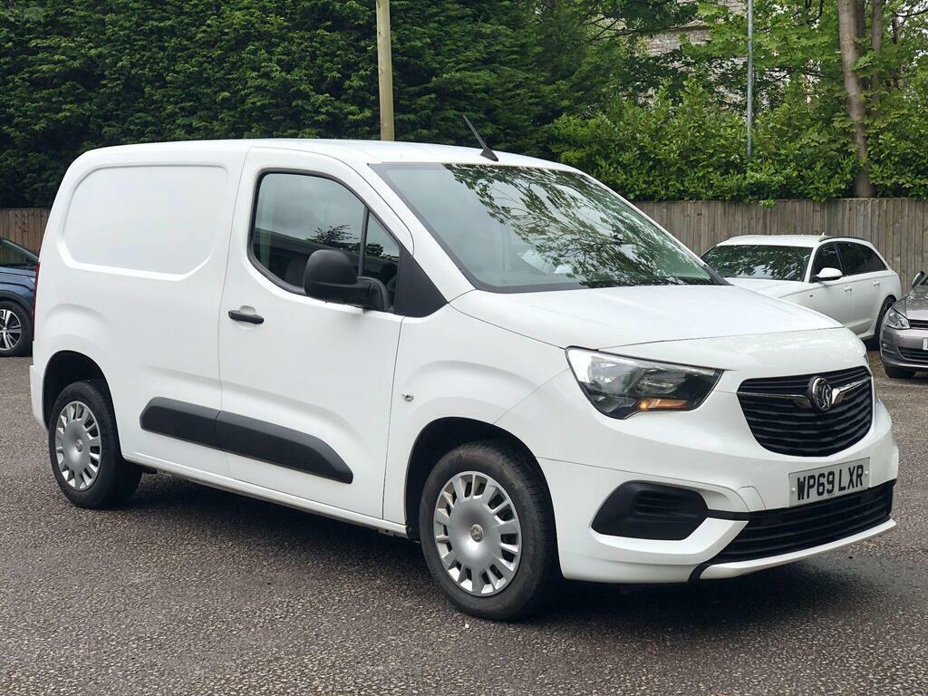 Vauxhall Combo 1.6 Turbo D 2300 Sportive L1 H1 Euro 6 S S WP69LXR White #4