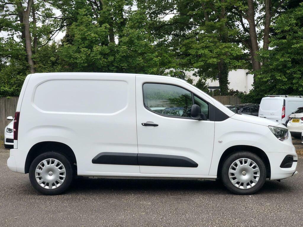 Vauxhall Combo 1.6 Turbo D 2300 Sportive L1 H1 Euro 6 S S WP69LXR White #3