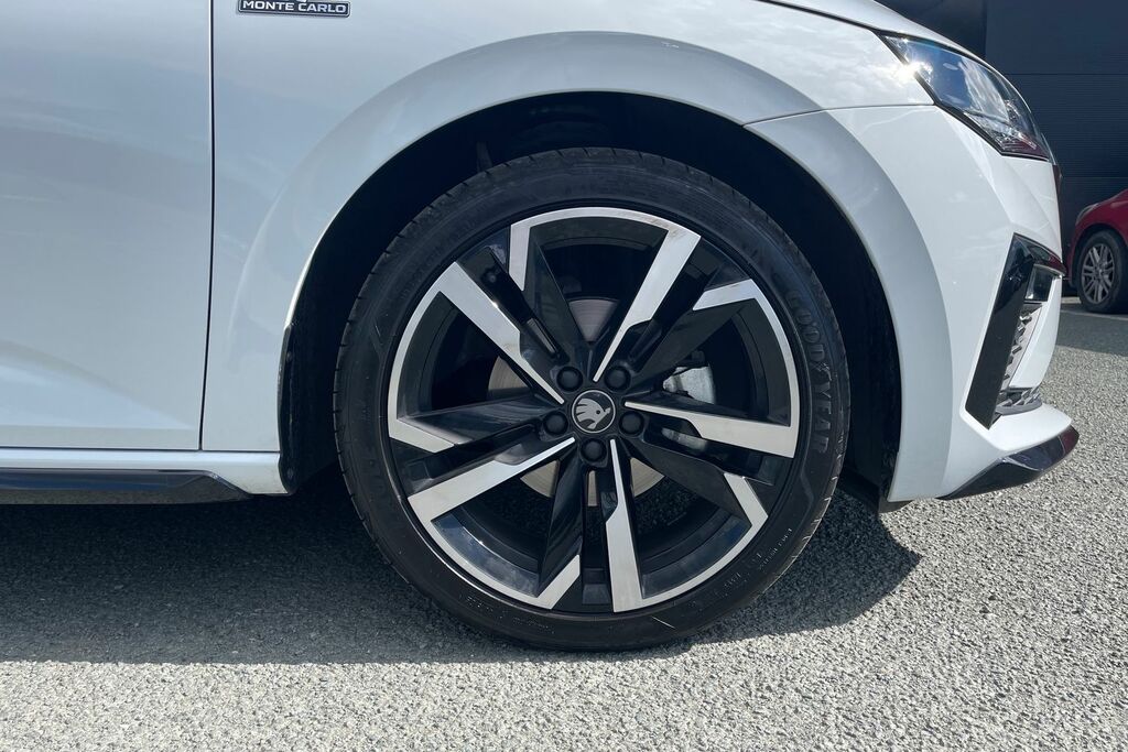 Skoda Scala 1.0 Tsi 116 Monte Carlo Edition Dsg DS75MMJ White #5