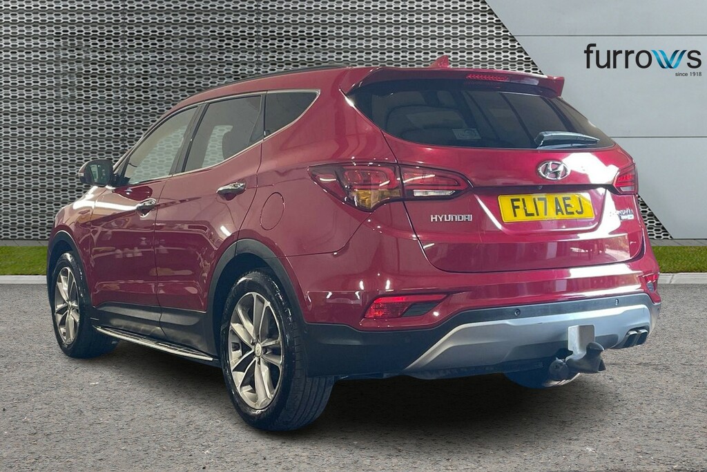 Hyundai Santa Fe 2.2 Crdi Blue Drive Premium Se 7 Seats Red #3
