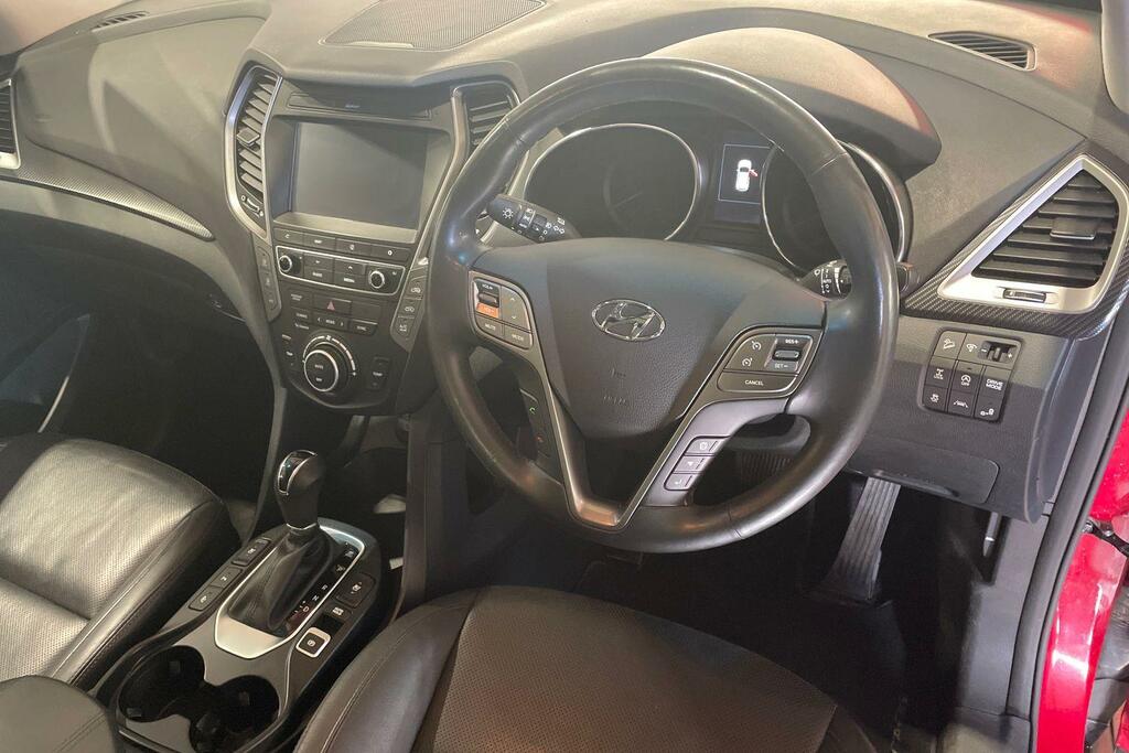 Hyundai Santa Fe 2.2 Crdi Blue Drive Premium Se 7 Seats Red #6