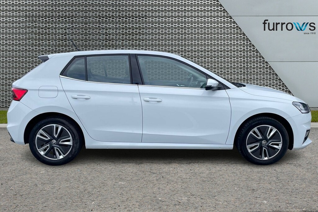 Skoda Fabia 1.0 Tsi Se L DY22ZWL White #4