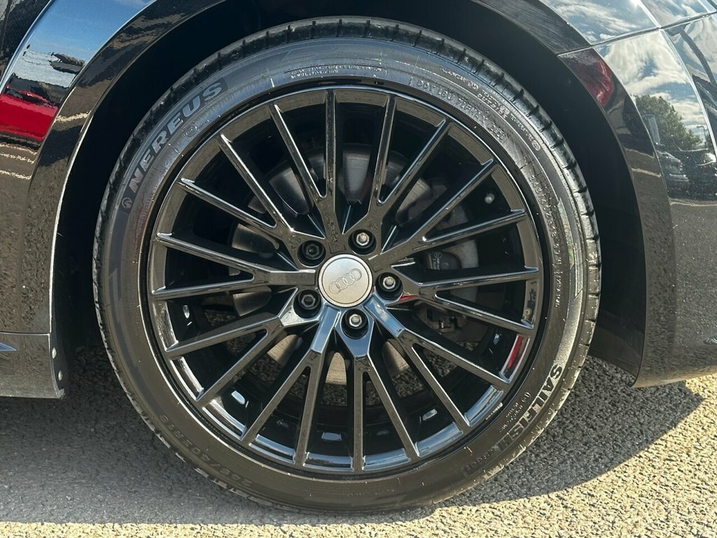 Audi TT 1.8L Sport Black