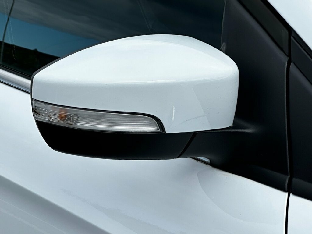 Ford Kuga 1.5L Titanium Edition NGZ7260 White #4