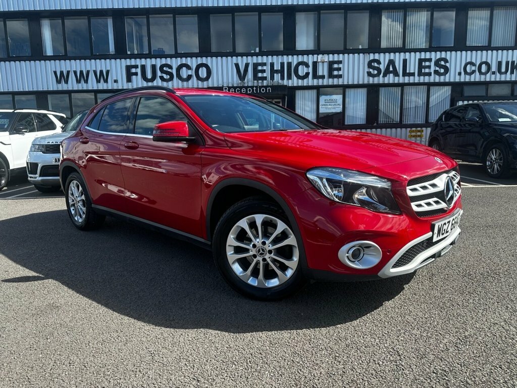 Mercedes-Benz GLA Class 1.6L Se Red