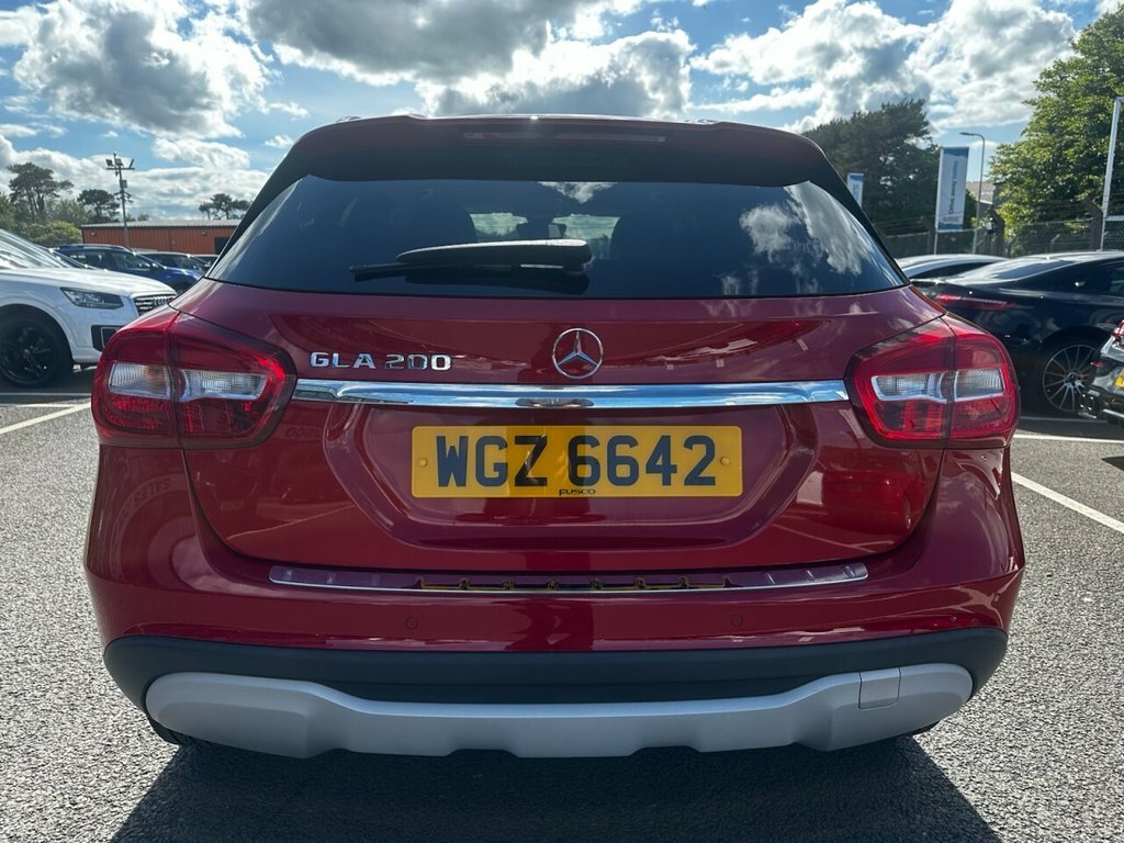 Mercedes-Benz GLA Class 1.6L Se WGZ6642 Red #6