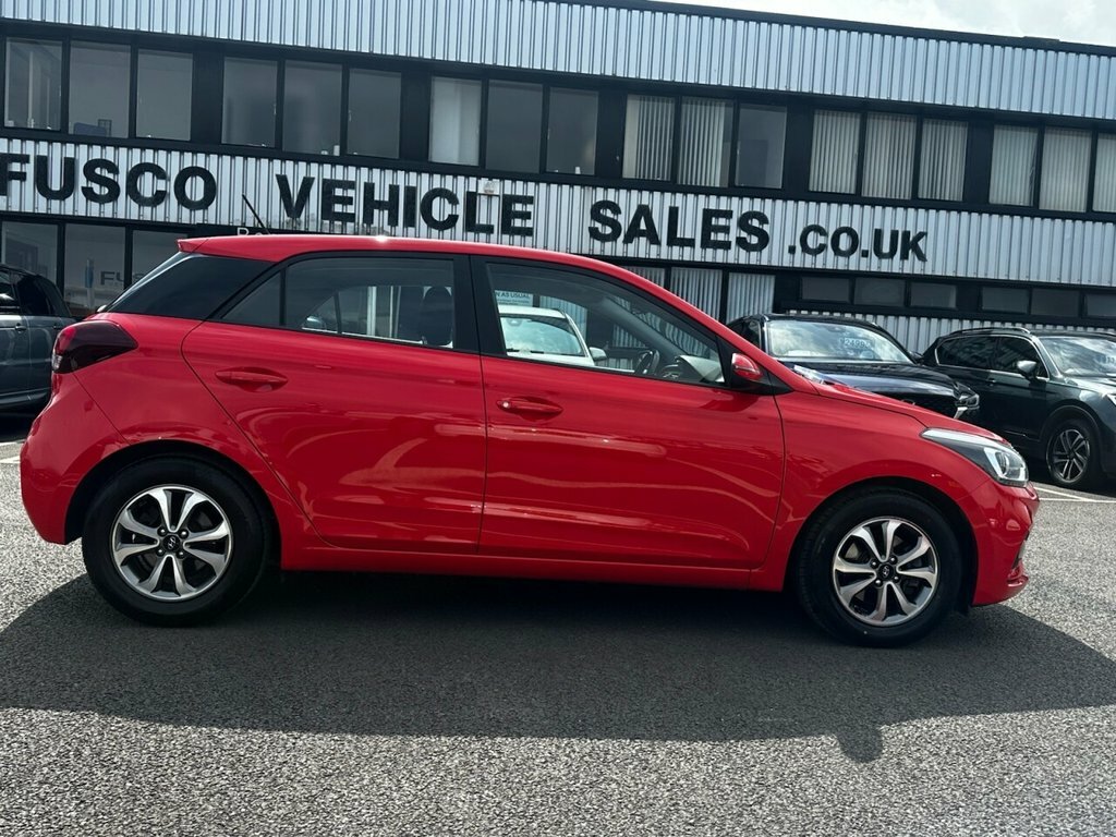 Hyundai I20 1L Se OGZ4409 Red #2