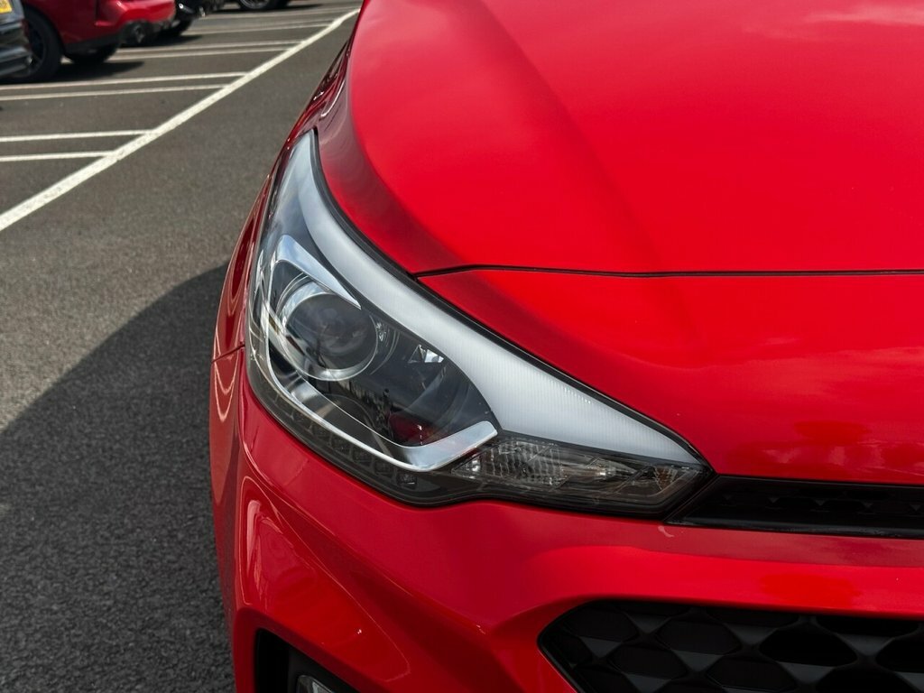 Hyundai I20 1L Se OGZ4409 Red #4