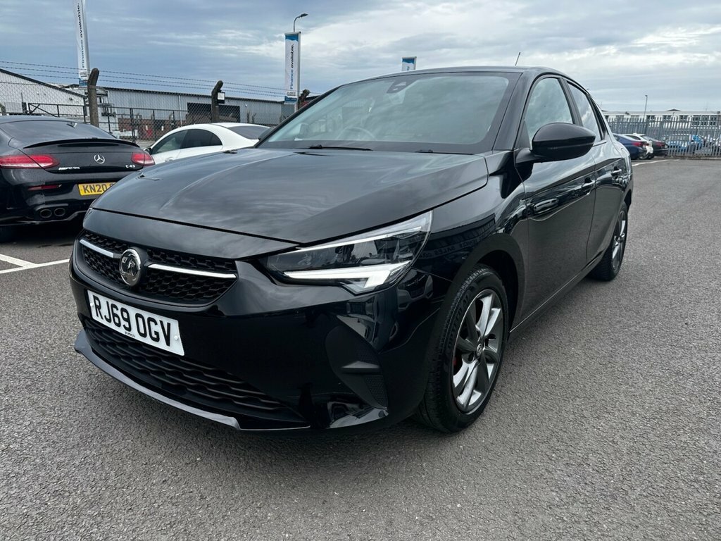 Vauxhall Corsa 1L Se RJ69OGV Black #3