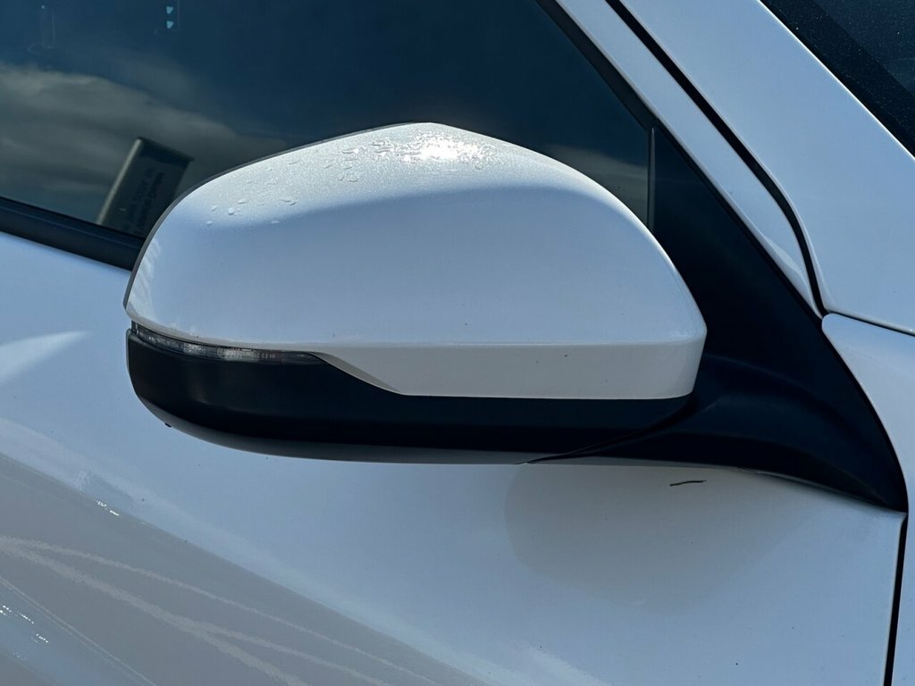 Honda Hr-V 1.5L Se White #4