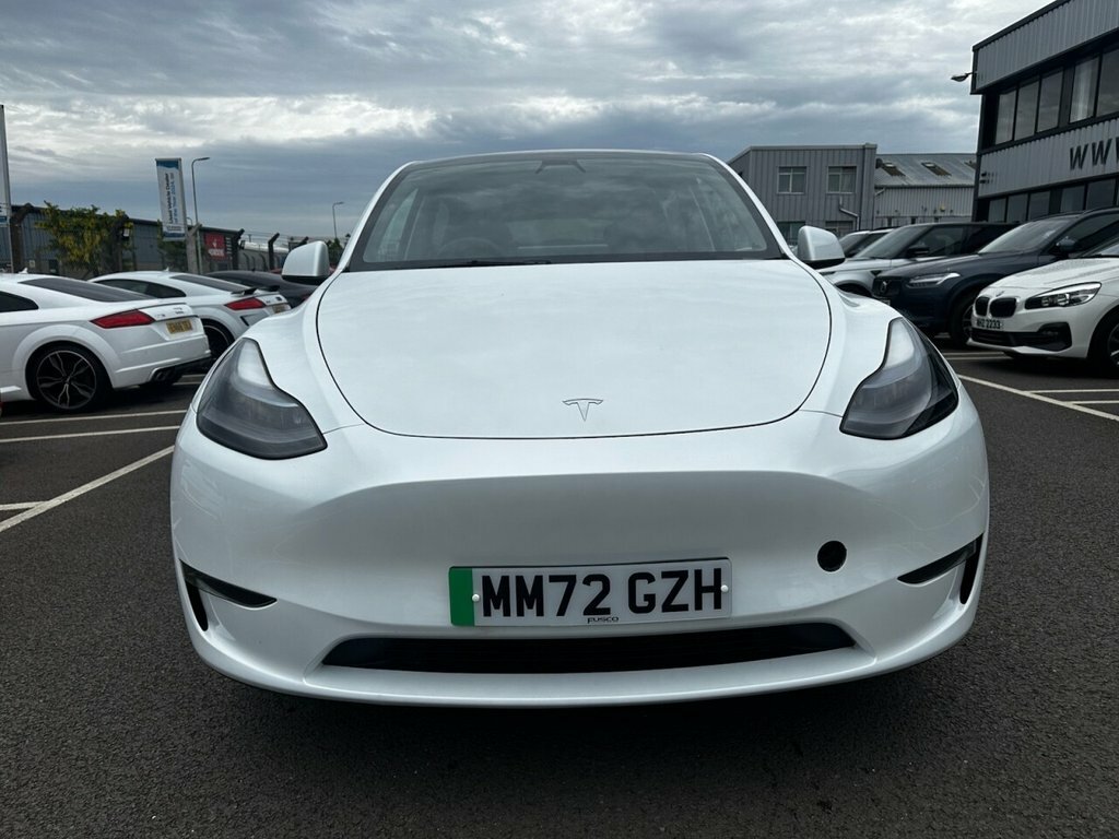 Tesla Model Y Suv MM72GZH White #2