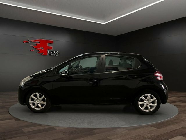 Peugeot 208 1.2 Vti Active Hatchback Euro 5 FL14NVE Black #4