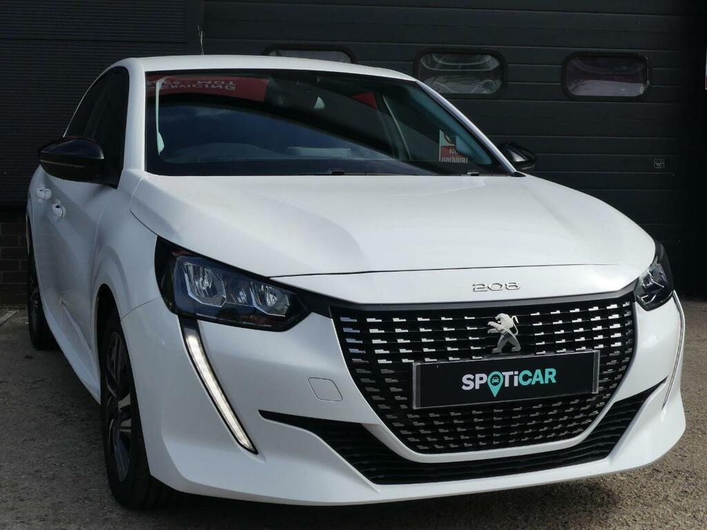 Peugeot 208 1.2 Puretech Allure Premium Euro 6 S S White