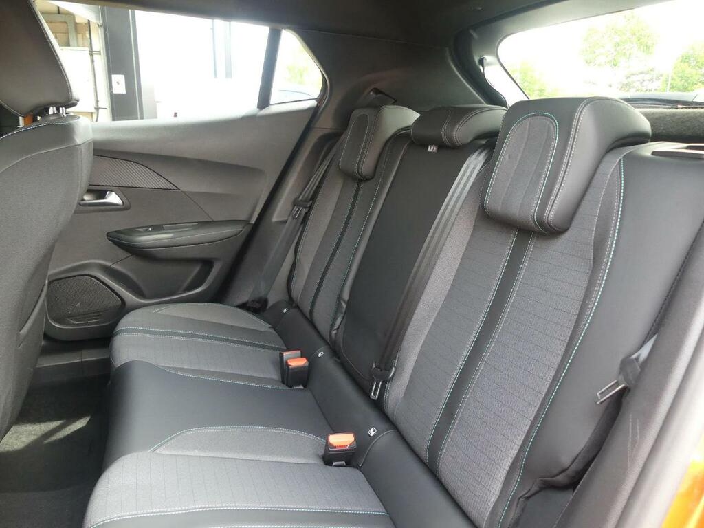 Peugeot 2008 1.2 Puretech Allure Premium Euro 6 S S WN23MFV Orange #5