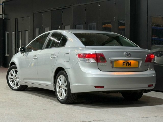 Toyota Avensis V-matic Tr Saloon Silver #4