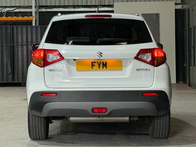 Suzuki Vitara Sz-t Suv CK17LNW White #3