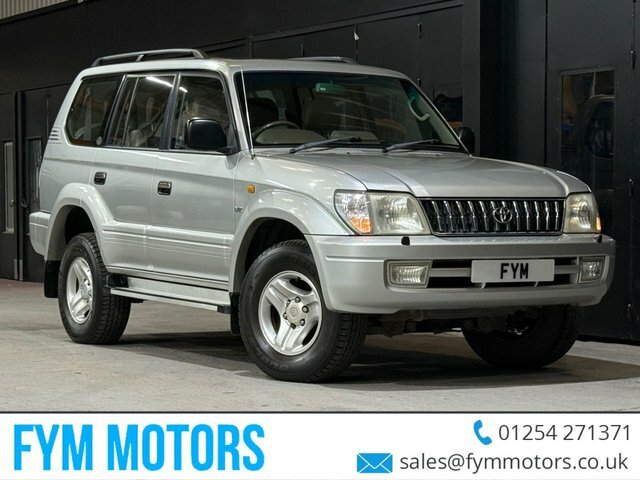 Toyota Land Cruiser VX Suv Silver