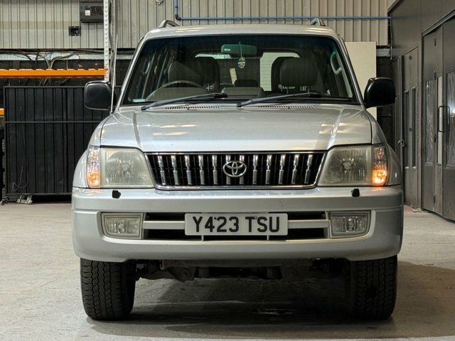 Toyota Land Cruiser VX Suv Silver #5