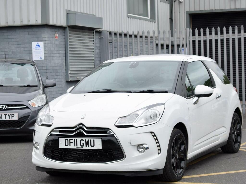 Citroen DS3 Hatchback 1.6 Vti Dstyle Plus Euro 5 201111 White #3