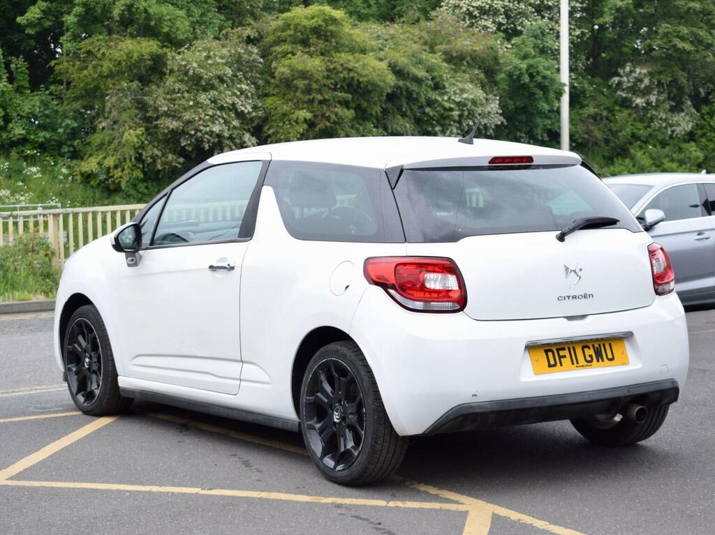 Citroen DS3 Hatchback 1.6 Vti Dstyle Plus Euro 5 201111 White #5