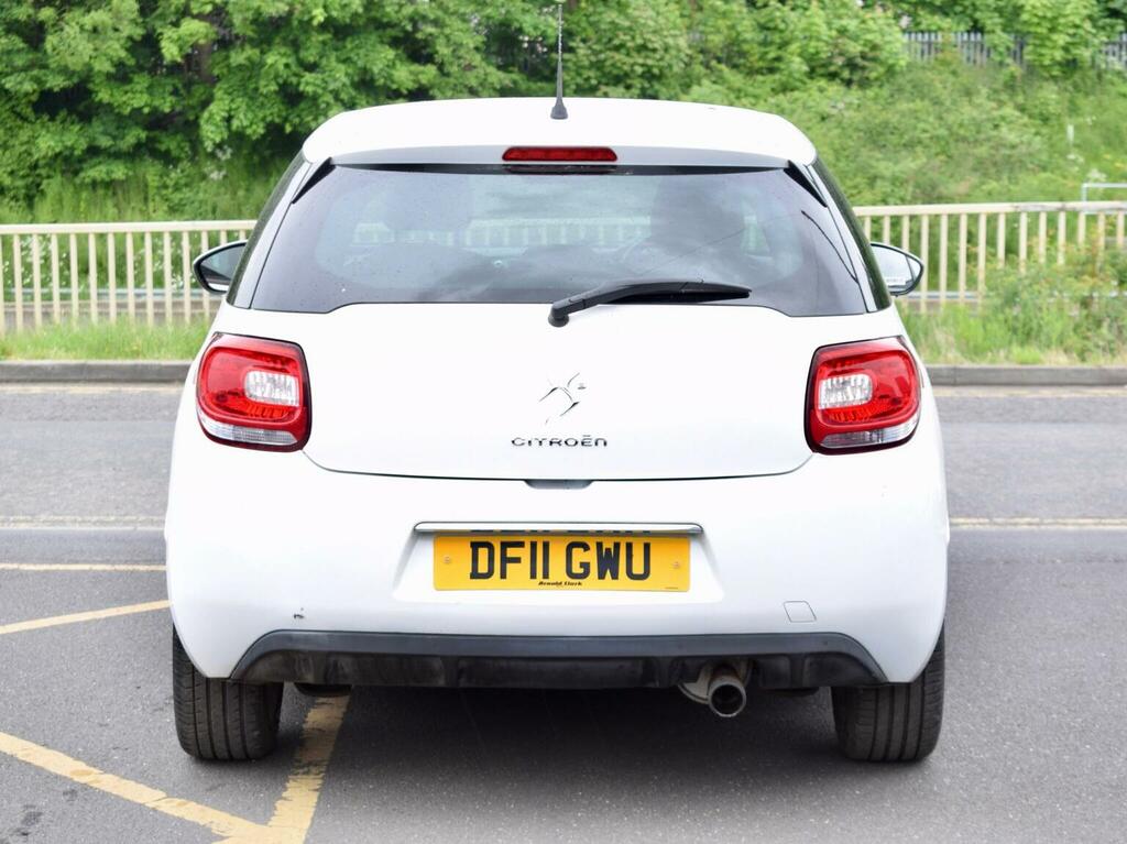Citroen DS3 Hatchback 1.6 Vti Dstyle Plus Euro 5 201111 White #6