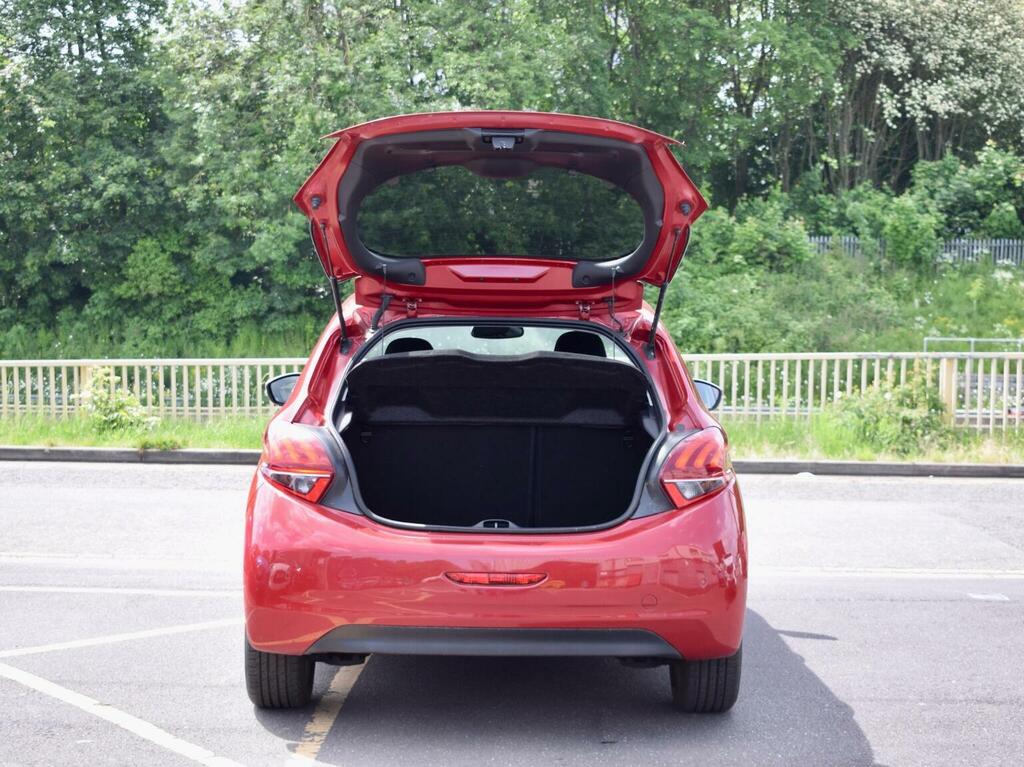 Peugeot 208 Hatchback 1.2 Puretech Allure Eat Euro 6 Ss PN16PKF Red #5